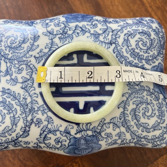 Natural Jade bangle bracelet - Picture 3 of 4